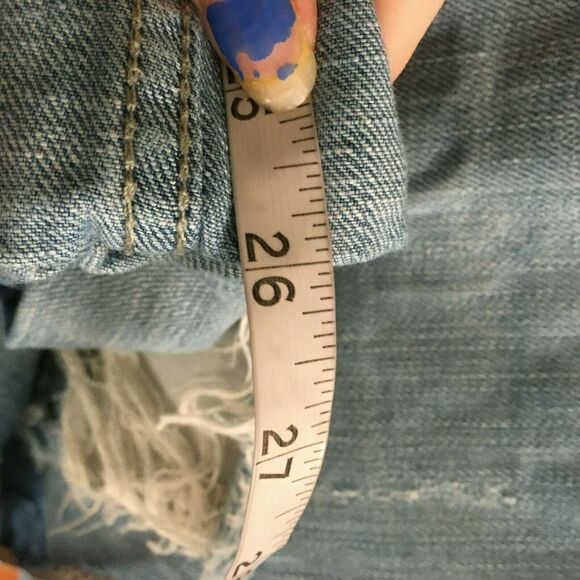 The Roadster Life Co. Jeans Womens Sz 26 Light Capri Distressed Boyfriend Fit - Picture 10 of 10